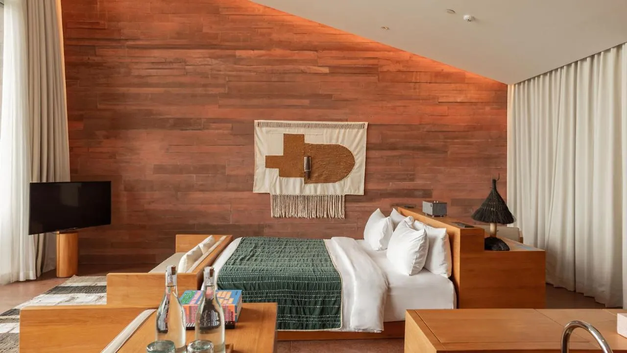 ***** Resort Potato Head Suites & Studios Seminyak  Indonesia